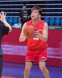 开云体育官网-广州山东补赛赛前！郭艾伦复出，徐昕强化中投寻求蜕变！