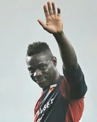 开云体育官网-英媒：自由身的巴洛特利吸引美职联、墨西哥多家俱乐部兴趣