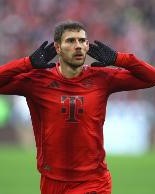 埃芬博格：拜仁踢国米还得坚持用格雷茨卡+基米希，中轴不能动