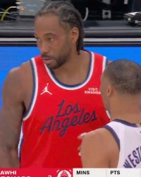 KAIYUN-小卡眼角被打破血流不止 回更衣室治疗之后已经重回球场