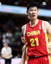 开云官网-中国男篮6人得分上双&amp;amp;12人全部完成得分，大胜印度男篮31分